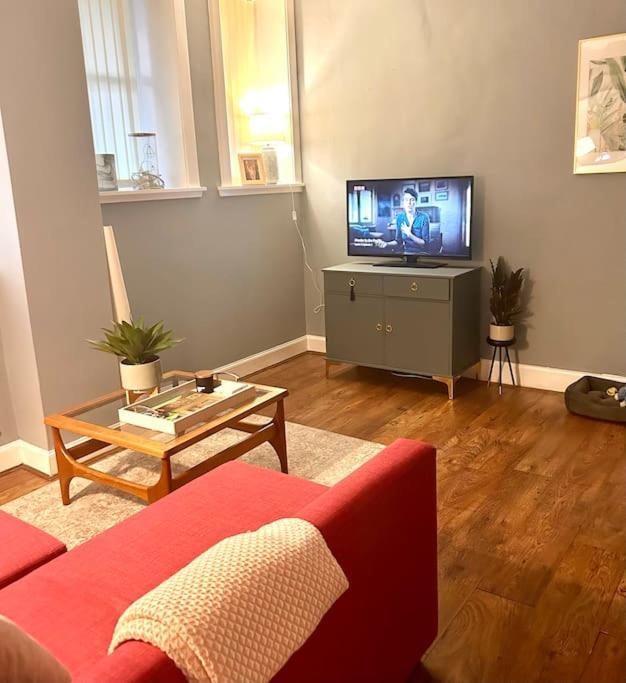 Large 2 Bedroom, Ground Floor Flat, Close To City 爱丁堡 外观 照片