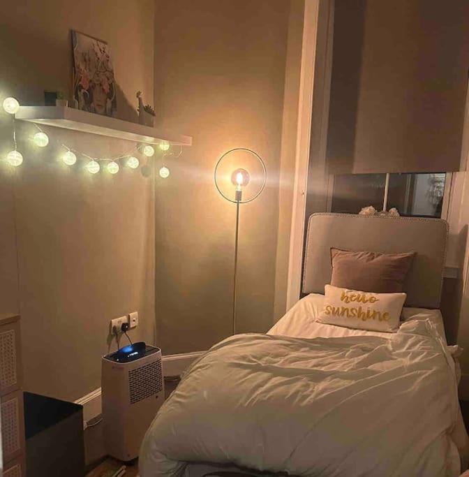 Large 2 Bedroom, Ground Floor Flat, Close To City 爱丁堡 外观 照片